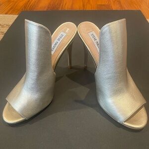 Steve Madden Sinful Gold Metallic Mule Stiletto-Never Worn